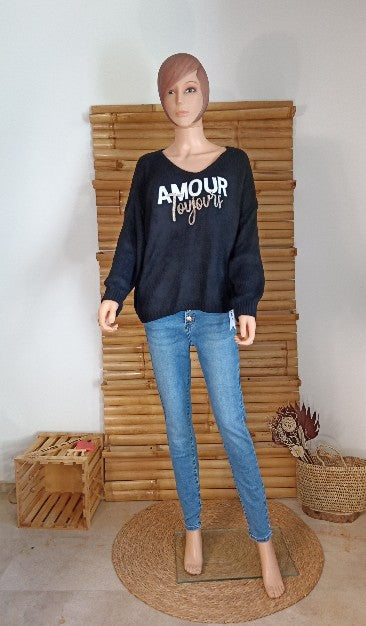 Pull Amour Chic