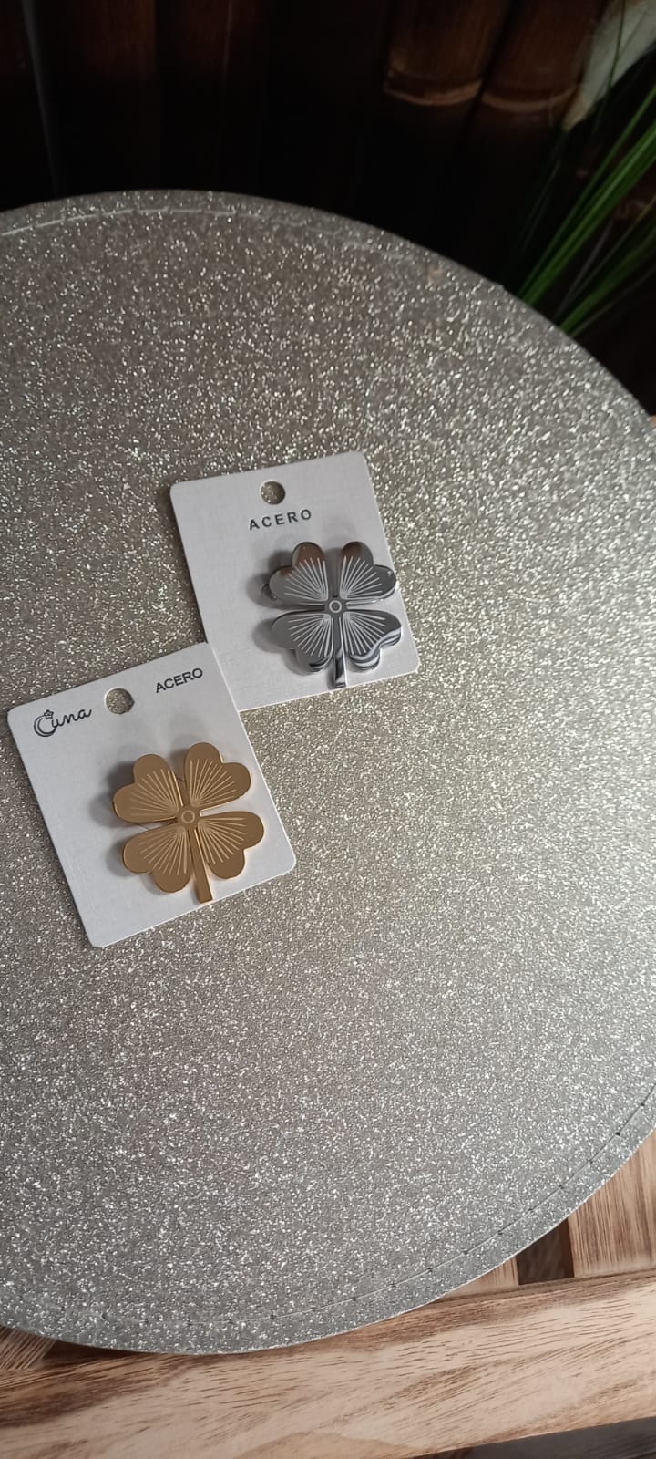 Broche Aura