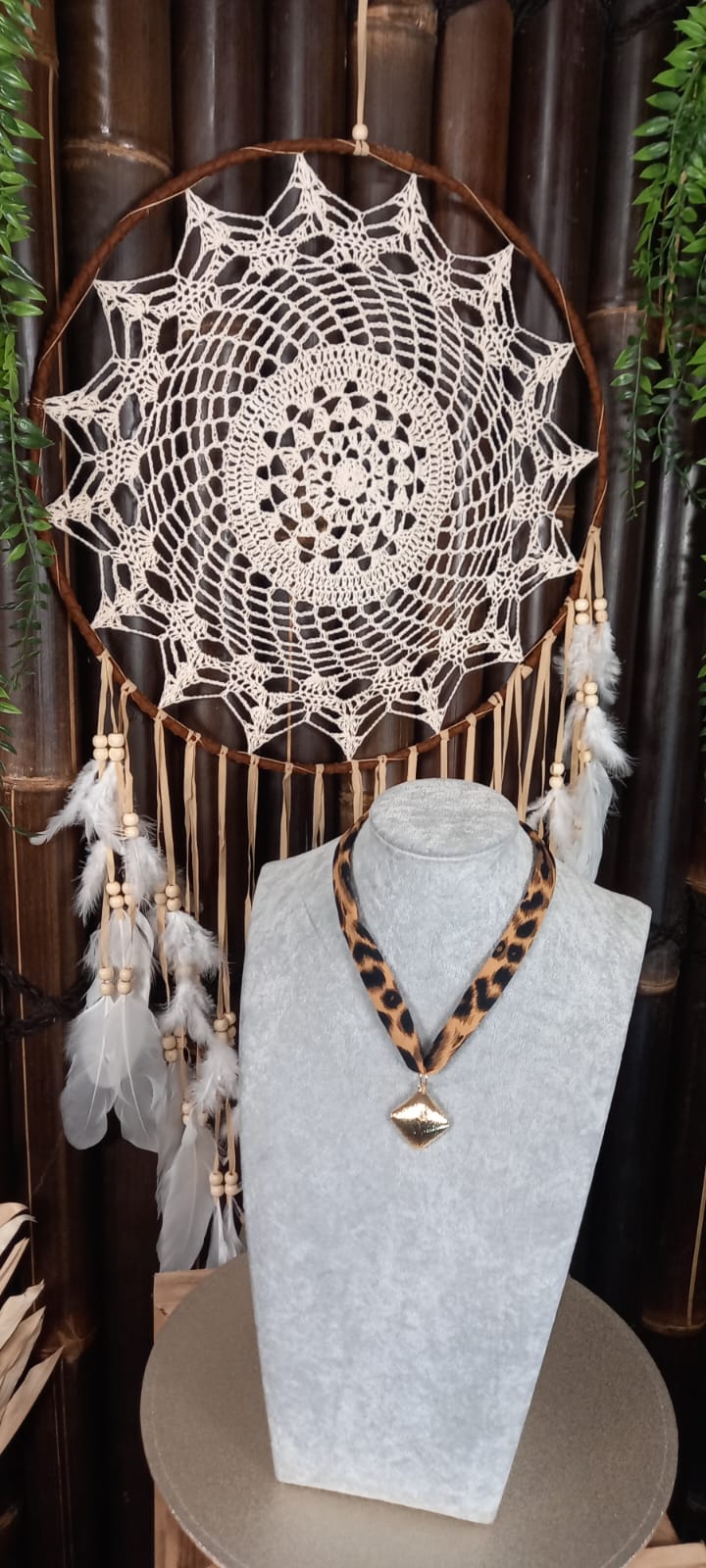 Collier Fauve Élégance