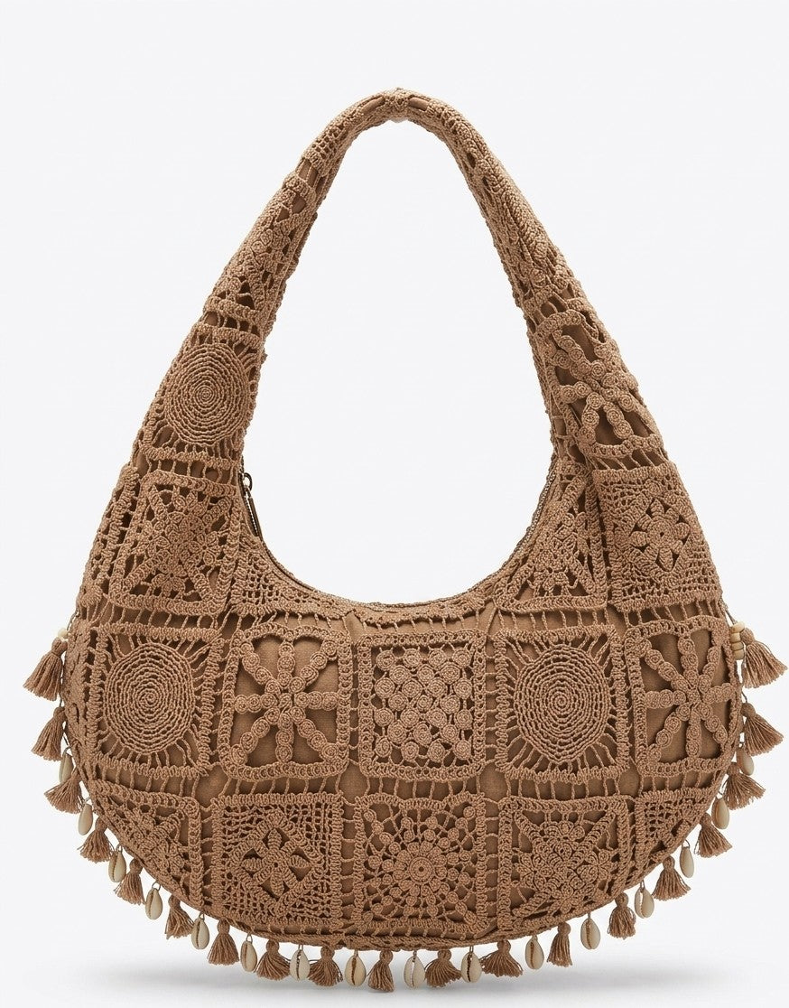 Sac hobo femme bohème brodé avec pompons – Bohème Nomade | LyaMode