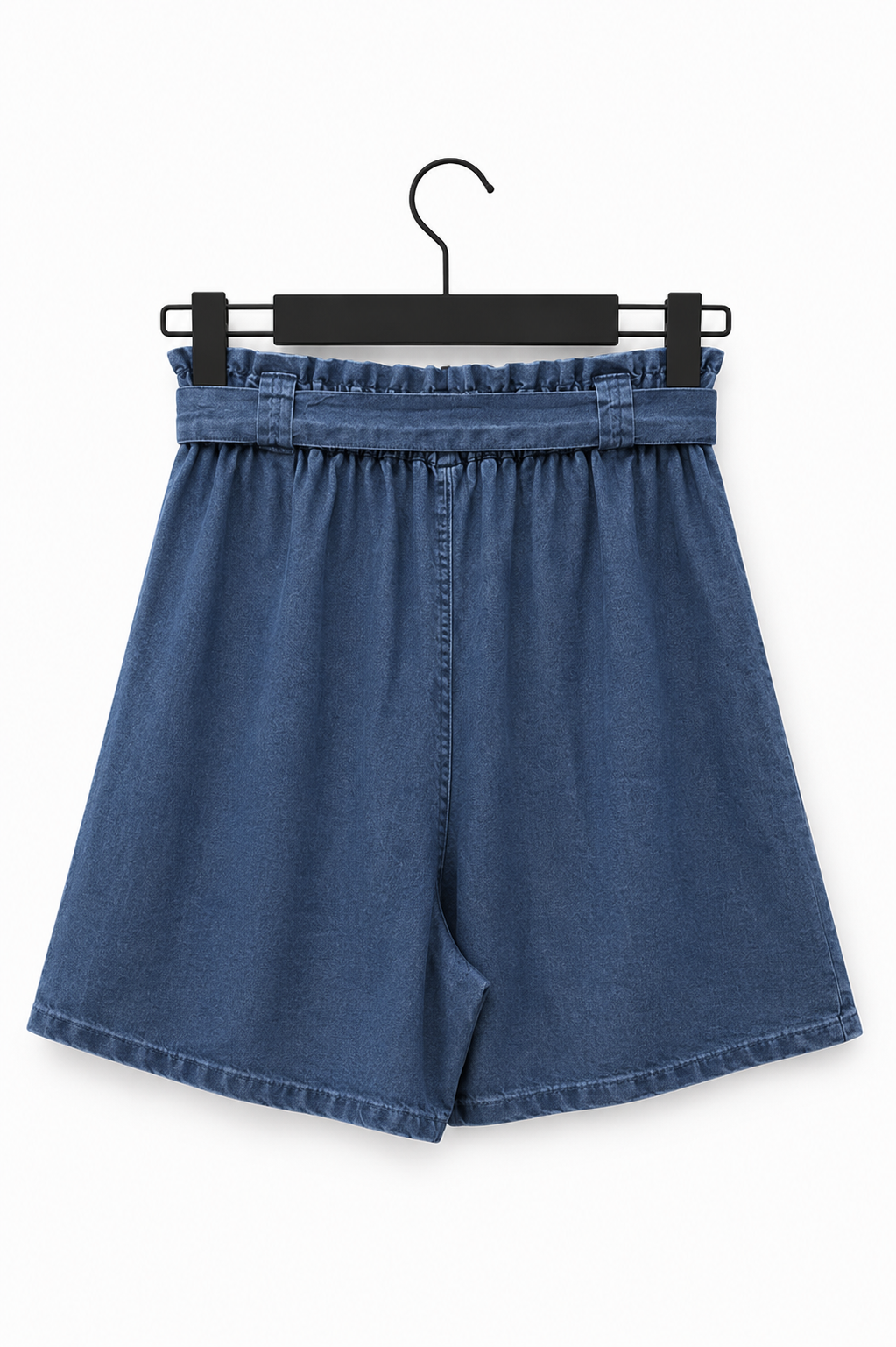 Short Naëlia fluide en lyocell avec ceinture à nouer – LyaMode
