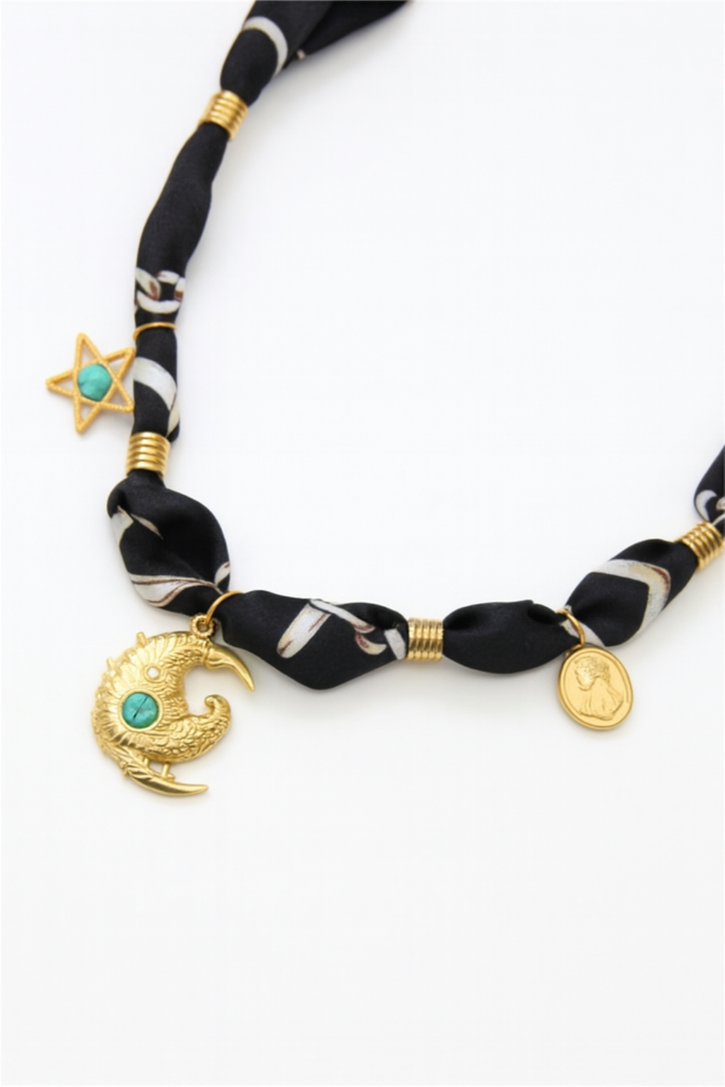 Colliers "Les Joyaux de Soie"