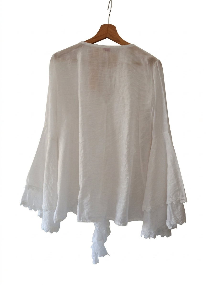 Blouse fluide femme à volants et col lacé légère – Éclat Bohème | LyaMode