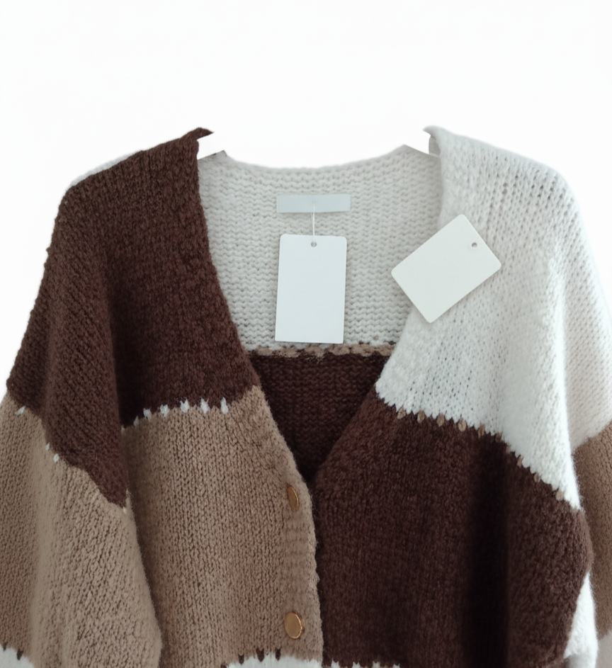 Gilet CocoonCardi – Cardigan maille épaisse ultra douce boutons dorés coupe loose chic confortable femme taille unique | LyaMode