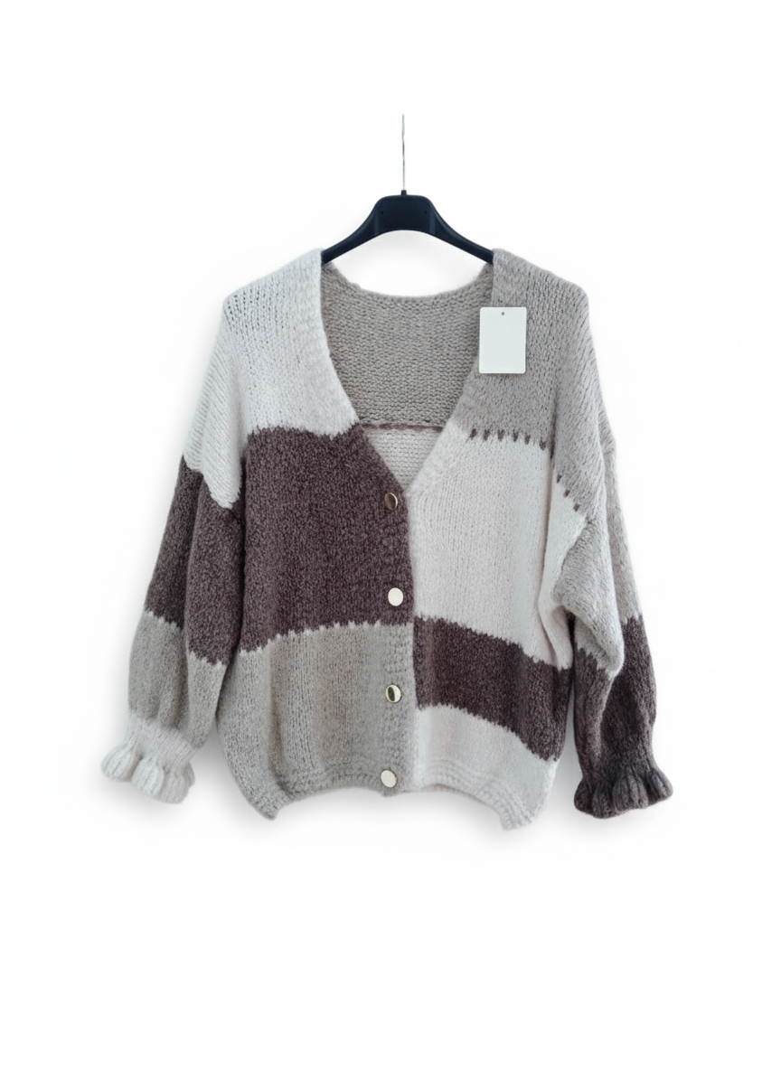Gilet CocoonCardi – Cardigan maille épaisse ultra douce boutons dorés coupe loose chic confortable femme taille unique | LyaMode