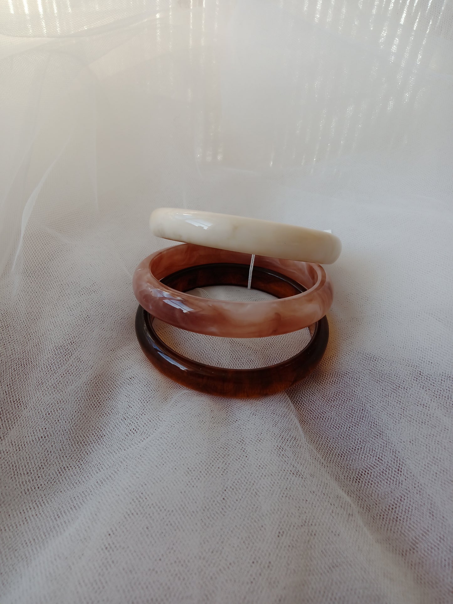 Lot de bracelets joncs en résine rigides femme tendance Pulse Résine | LyaMode