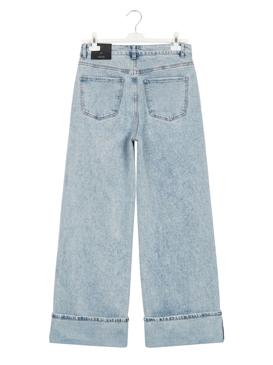 Jean large femme denim clair coupe droite tailles disponibles Denim Pulse Wide LyaMode