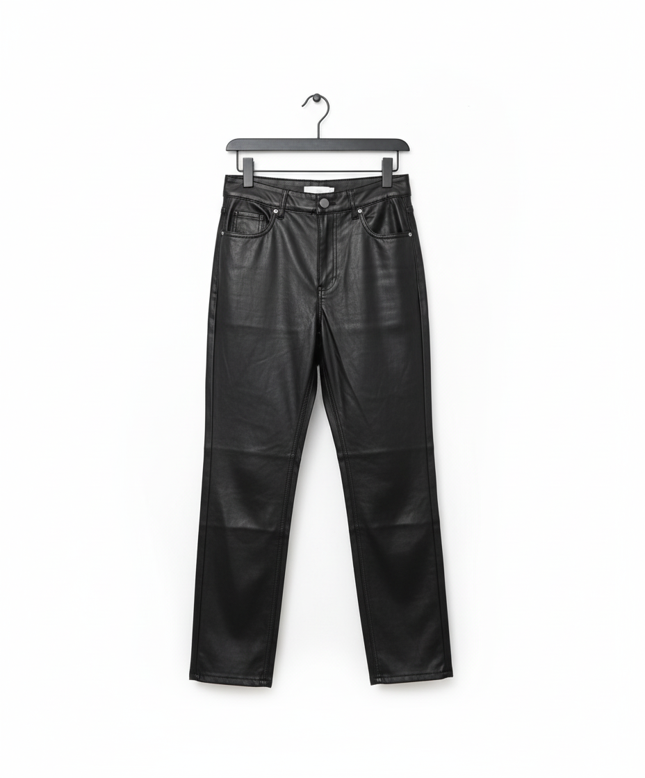 Pantalon femme simili cuir mom fit taille haute coupe droite stretch confortable style casual chic look moderne | Simili Glam – LyaMode