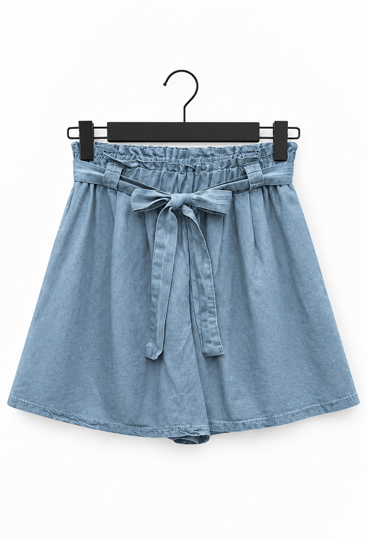 Short Naëlia fluide en lyocell avec ceinture à nouer – LyaMode