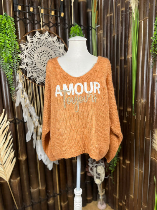 Pull Amour Chic